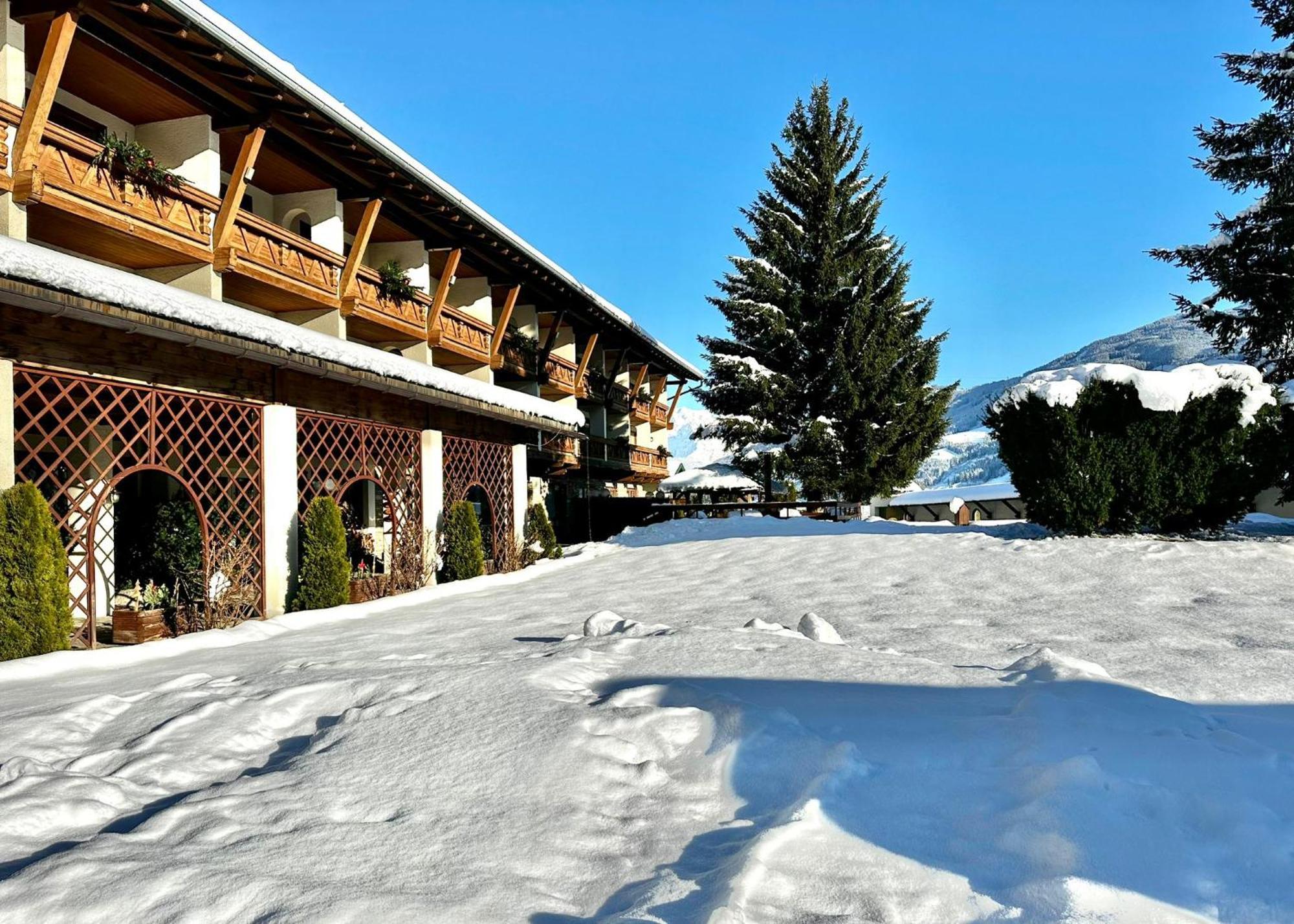 ホテル Clc Alpine Centre ザールフェルデン・アム・シュタイナーネン・メアー エクステリア 写真